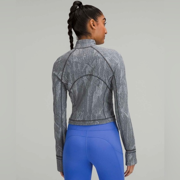 Lululemon Its Rulu Run Cropped Half Zip Size 12 Long Sleeve Shirt Grey - Picture 3 of 16
